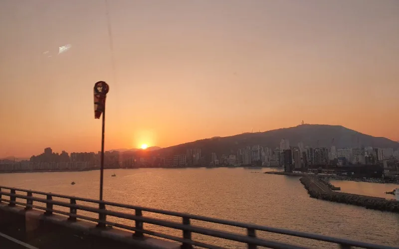 광안대교에서 본 일몰